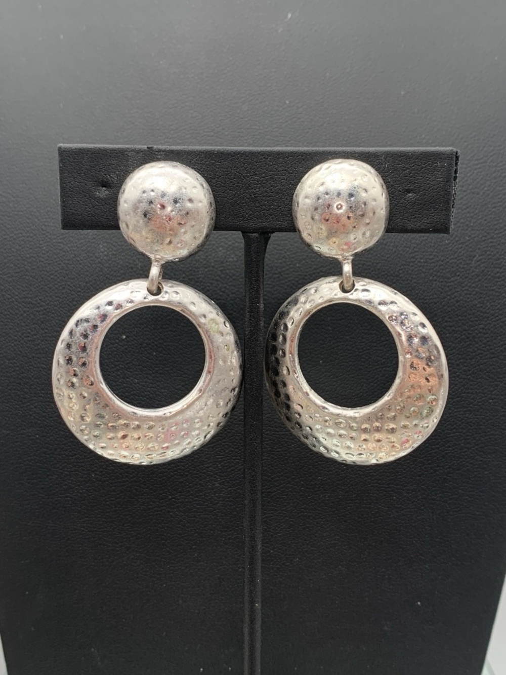 Matte Silver tone Textured Hoop Dangle clip on Earrings -